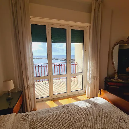 Apartment Un Letto Sul Mare *